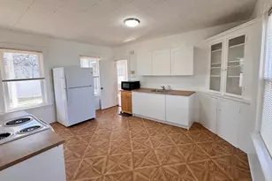 29 Abbott St, Worcester, MA 01602 - Photo 9