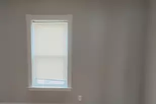 29 Abbott St, Worcester, MA 01602 - Photo 7