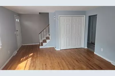 164 Ames Street #Right Side, Brockton, MA 02302 - Photo 5