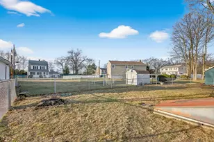 18 Montvale Rd, Woburn, MA 01801 - Photo 9