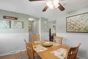 54 Yorktown Ct, Chicopee, MA 01020 - Photo 11