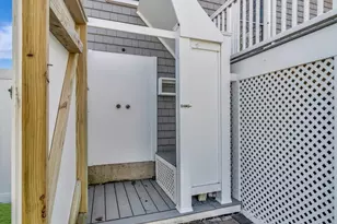 47 B St, Hull, MA 02045 - Photo 35