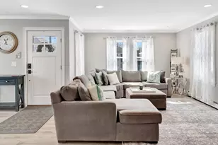 47 B St, Hull, MA 02045 - Photo 11