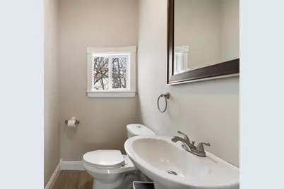 23 Emery St, Lowell, MA 01851 - Photo 21