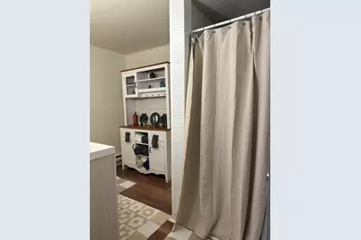 38 Byers St, Springfield, MA 01105 - Photo 3