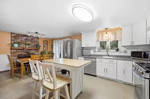 5 Constitution Dr, Plymouth, MA 02360 - Photo 3