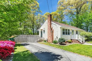 33 Sumner St, Norwood, MA 02062 - Photo 1