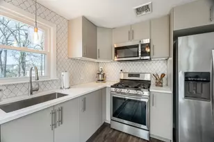 33 Sumner St, Norwood, MA 02062 - Photo 5