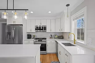 4 Goodspeed Ln, Easton, MA 02375 - Photo 11