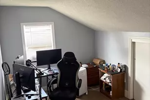 722 N Main St, Fall River, MA 02720 - Photo 15