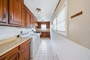 348 Fairmount St, Fitchburg, MA 01420 - Photo 17