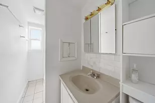 348 Fairmount St, Fitchburg, MA 01420 - Photo 21