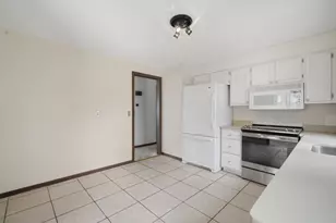 79 Porter Rd, East Longmeadow, MA 01028 - Photo 9