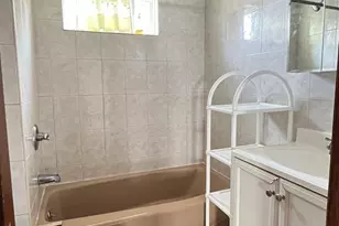 17 Cheriton Rd, Quincy, MA 02170 - Photo 9