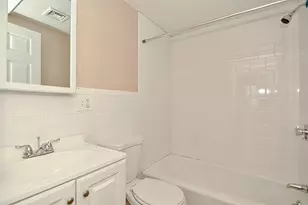 35 Ellington St, Boston, MA 02121 - Photo 21