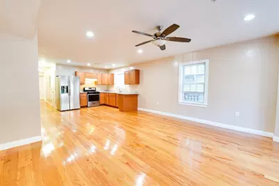 35 Ellington St, Boston, MA 02121 - Photo 9