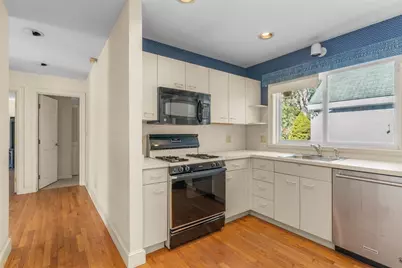 92 Wianno Cir, Barnstable, MA 02655 - Photo 13