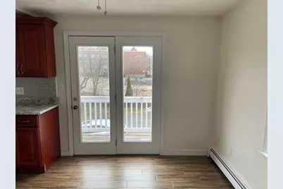 32 Lincoln Rd #B, Newton, MA 02458 - Photo 5