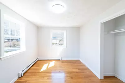 9 Meredith Dr, Falmouth, MA 02536 - Photo 15