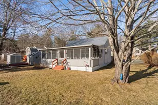 8 Lakeshore Dr, Holland, MA 01521 - Photo 29