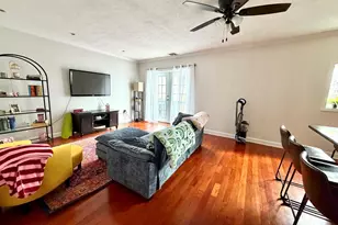 94 Florida St, Boston, MA 02124 - Photo 3