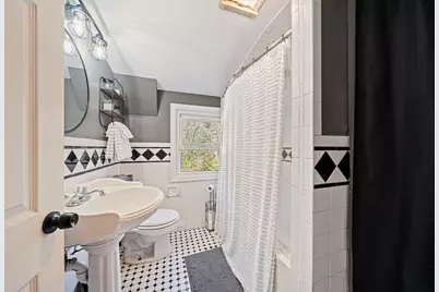 11 Worcester St, Taunton, MA 02780 - Photo 27