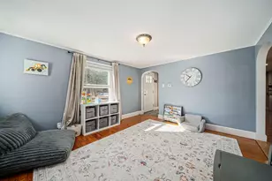 11 Worcester St, Taunton, MA 02780 - Photo 13