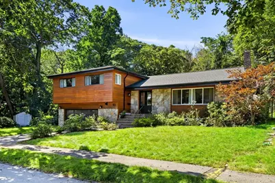 93 Woodcliff Rd, Brookline, MA 02467 - Photo 33