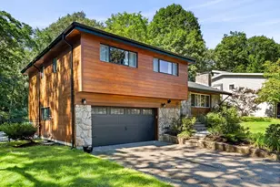 93 Woodcliff Rd, Brookline, MA 02467 - Photo 35