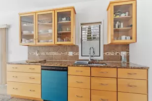 5 Avondale Ave, Billerica, MA 01862 - Photo 11