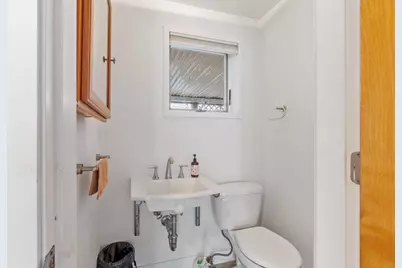 5 Avondale Ave, Billerica, MA 01862 - Photo 33