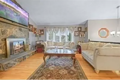 57 Mohawk Dr, Seekonk, MA 02771 - Photo 7