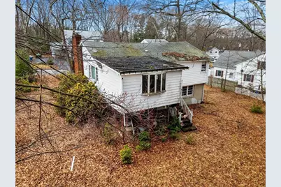 11 Caroline St, Burlington, MA 01803 - Photo 9