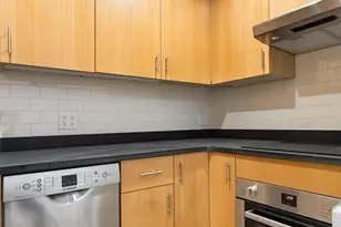 107 N St, Boston, MA 02127 - Photo 7