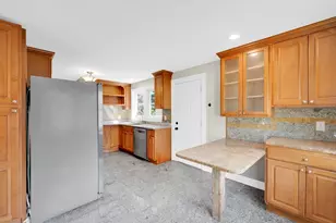 186 Belvidere St, Springfield, MA 01108 - Photo 17