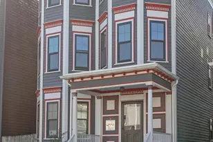 21 1/2 Mount Vernon St, Boston, MA 02125 - Photo 1