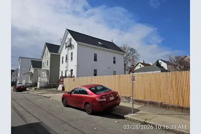 1427 Pleasant St, New Bedford, MA 02740 - Photo 3