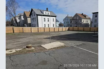 1427 Pleasant St, New Bedford, MA 02740 - Photo 5