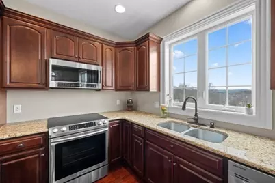 126 Howe St, East Brookfield, MA 01515 - Photo 15