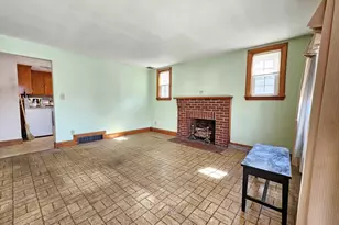 70 Sprague St, Revere, MA 02151 - Photo 5