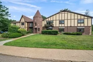 9 Rainbow Pond Dr, Walpole, MA 02081 - Photo 1