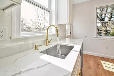 30 Hiawatha Rd, Boston, MA 02126 - Photo 35