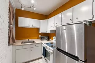 19 Fayette St, Boston, MA 02116 - Photo 9