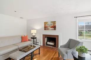 49 Yarmouth St, Longmeadow, MA 01106 - Photo 13