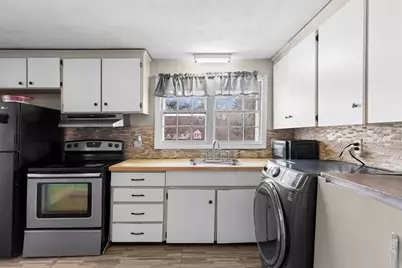 529 Howard St, Brockton, MA 02302 - Photo 11