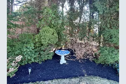 585 N Eastern Ave, Fall River, MA 02720 - Photo 5