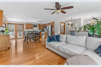 209 Miller St, Middleborough, MA 02346 - Photo 9