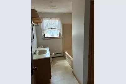 64 Loiselle Ave, Fitchburg, MA 01420 - Photo 11