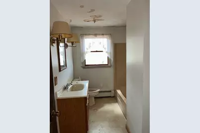 64 Loiselle Ave, Fitchburg, MA 01420 - Photo 5