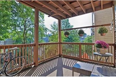 651 East 6th Street #2, Boston, MA 02127 - Photo 23